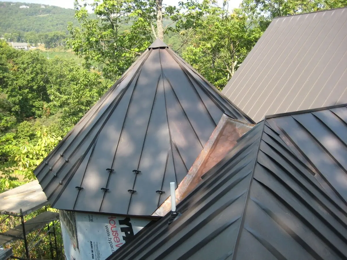 Professional Roof Tarp Installation by Craftsman Roofing in Margo Gardens